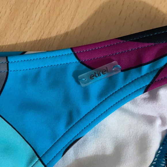 Entirely - Picture 4 of 11